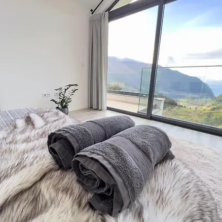 Blue Horizon Luxury Villa *